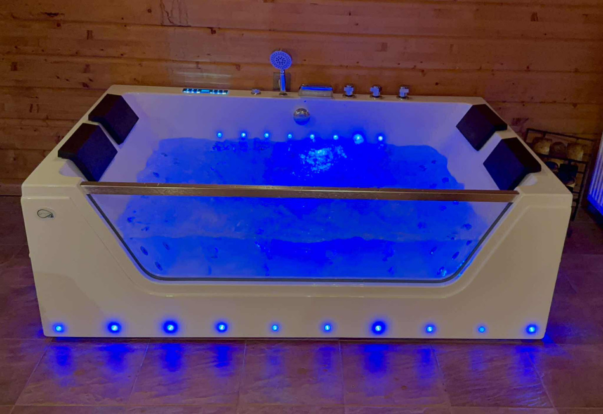 Finnish wooden suite for 2 people two levels-Ξύλινη Suite Αθηνά