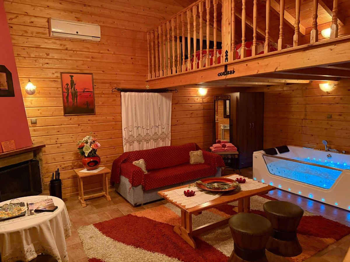 Finnish wooden suite for 2 people two levels-Ξύλινη Suite Αθηνά
